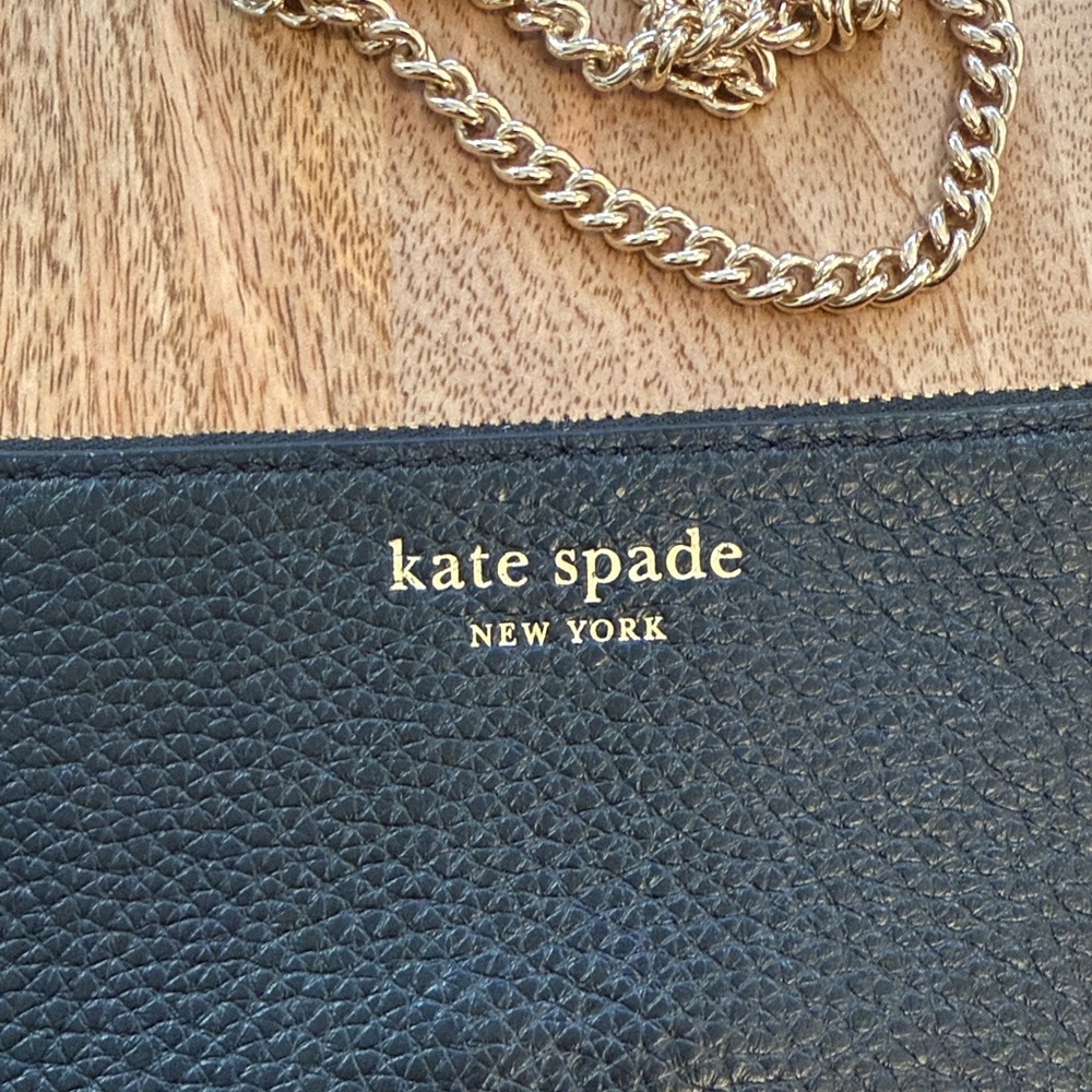 Kate Spade small Black crossbody with Gold Chain - Picture 2 of 7